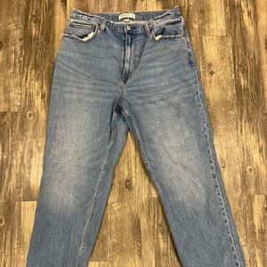 Abercrombie and Fitch. Size 32/14 Long